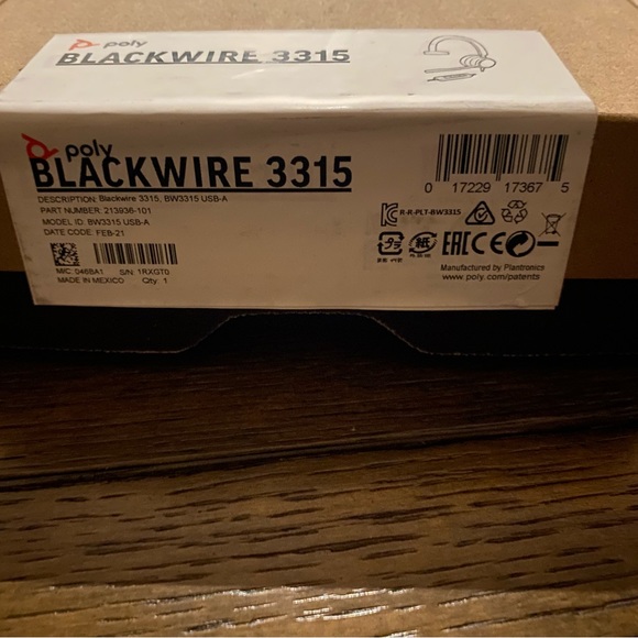 Poly blackwire 3315 headset. - Picture 3 of 3